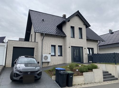 Neuwertiges Einfamilienhaus in der Chaussee-West!